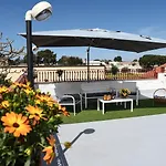 Rosetta Vacanze Al Mare 度假居 *